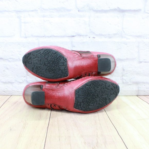 Indigo Clarks Red Leather Moccasin Toe Mary Jane Pump Heel Shoes Size 8 Medium - Picture 9 of 9